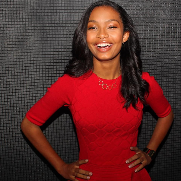 Black Girl Magic: Yara Shahidi Took The Best Natural Hair Selfies This Year

